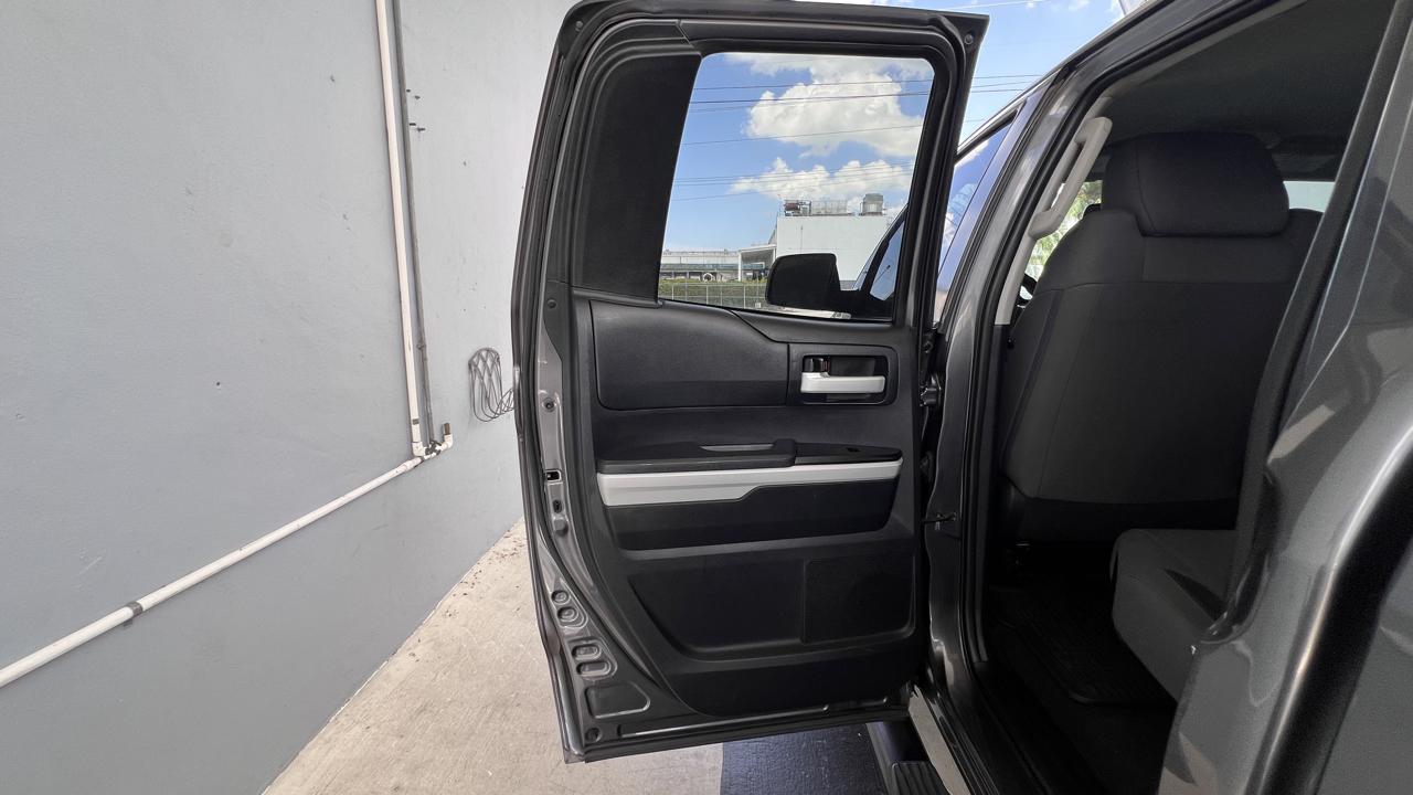 Toyota Tundra SR5 5.7L V8 Double Cab 2WD 2014