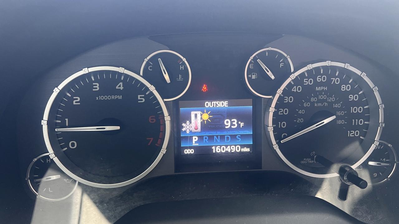 Toyota Tundra SR5 5.7L V8 Double Cab 2WD 2014