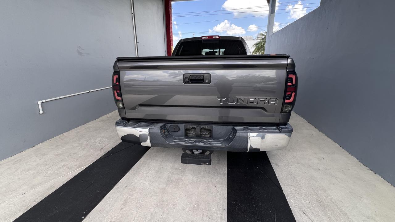Toyota Tundra SR5 5.7L V8 Double Cab 2WD 2014