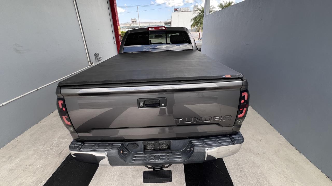 Toyota Tundra SR5 5.7L V8 Double Cab 2WD 2014
