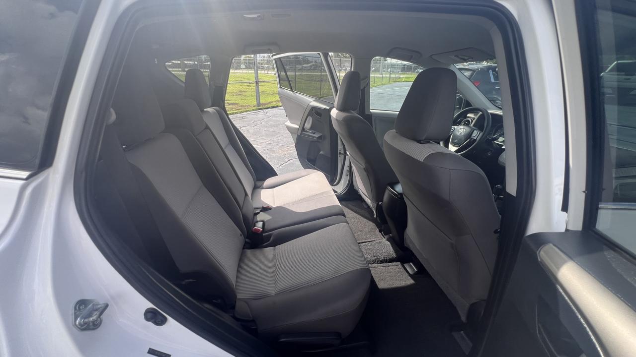 Toyota RAV4 LE AWD 2013
