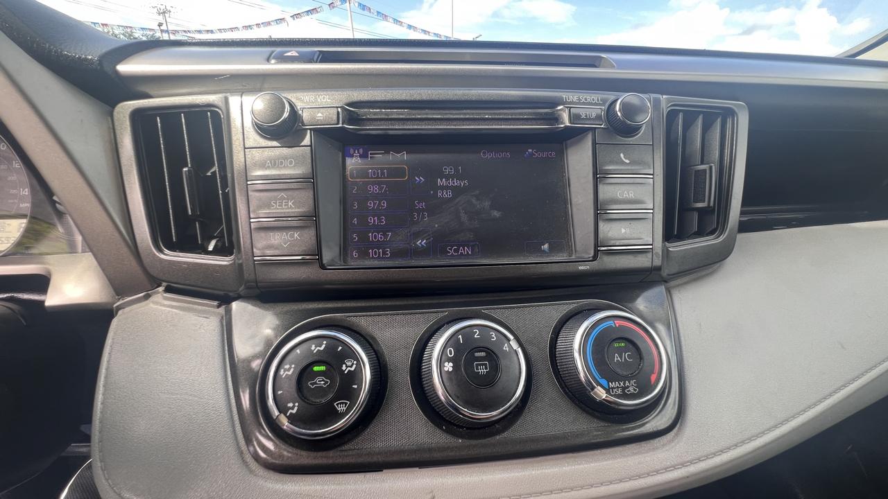 Toyota RAV4 LE AWD 2013
