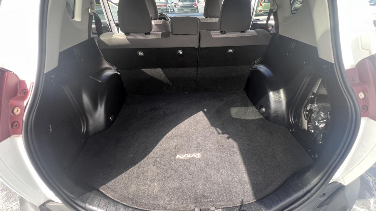 Toyota RAV4 LE AWD 2013
