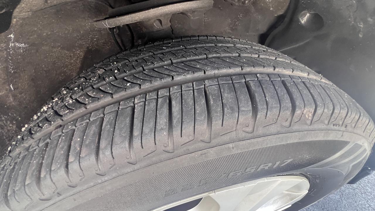 Toyota RAV4 LE AWD 2013