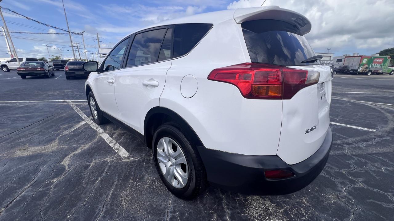 Toyota RAV4 LE AWD 2013
