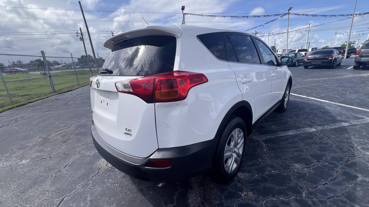 Toyota RAV4 LE AWD 2013