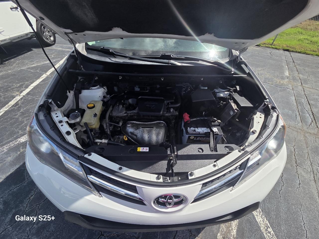 Toyota RAV4 LE AWD 2013