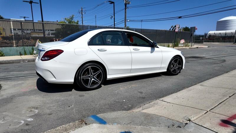 2017 Mercedes Benz C 300 4MATIC Sedan photo 4