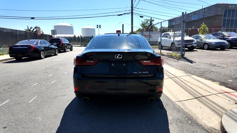 2016 Lexus IS 300 AWD photo 3