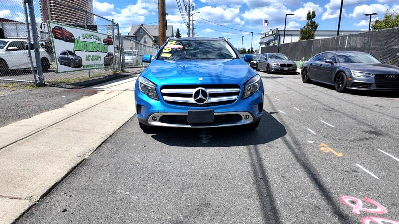 2015 Mercedes Benz GLA 250 4MATIC photo 3