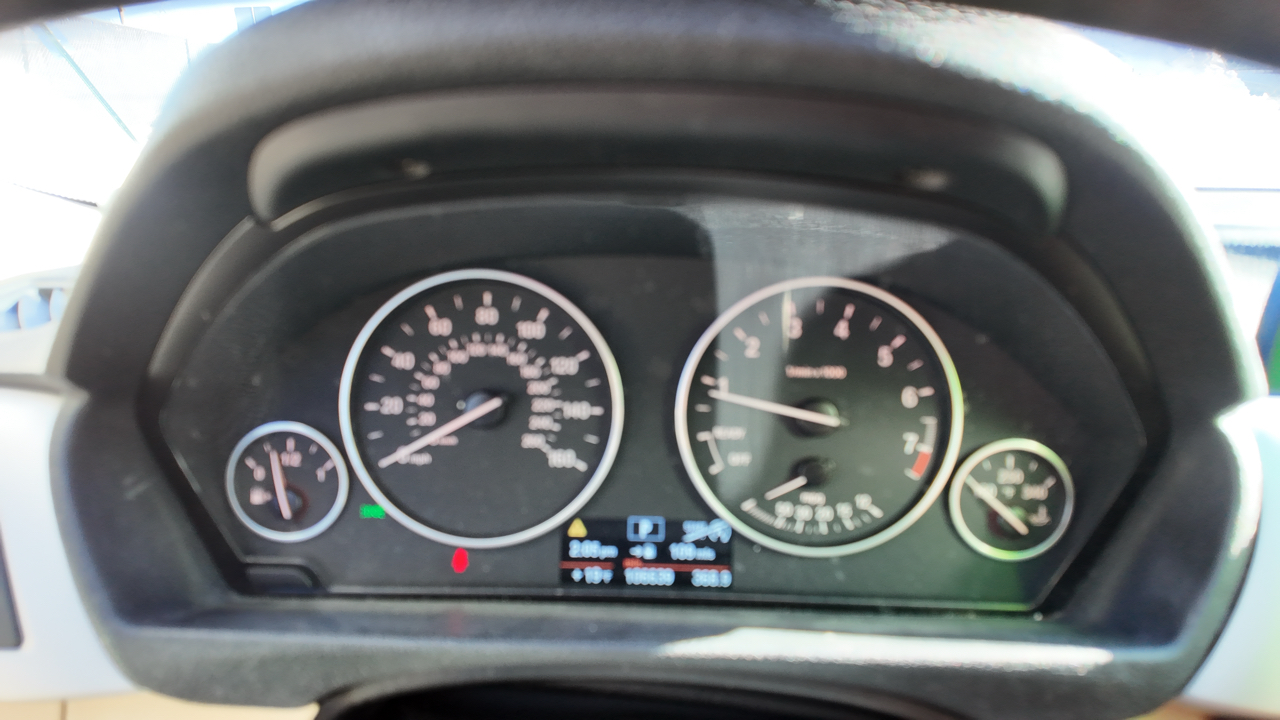 BMW 3-Series 320i xDrive 2013