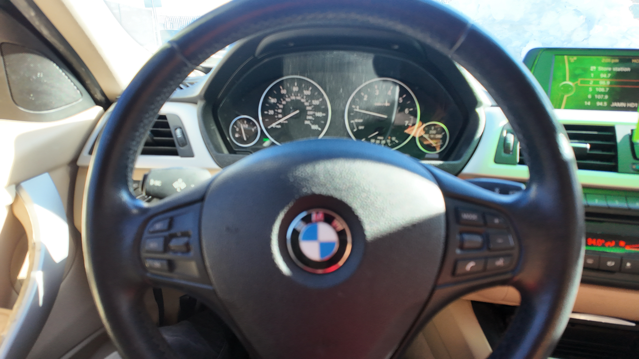 BMW 3-Series 320i xDrive 2013
