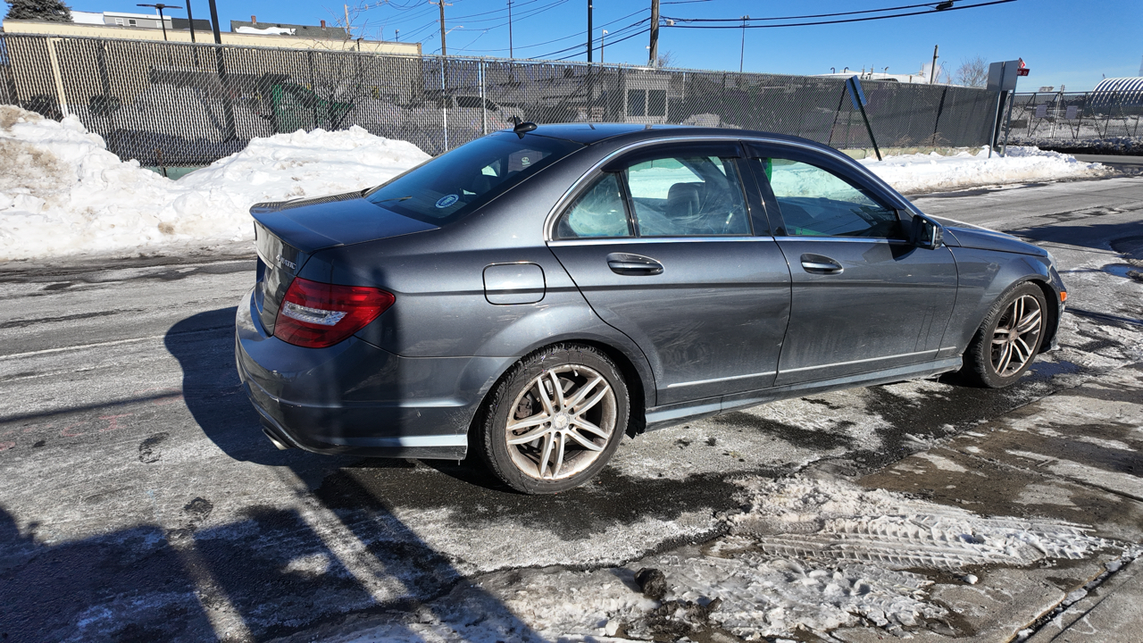 Mercedes-Benz C-Class C300 4MATIC Sport Sedan 2013