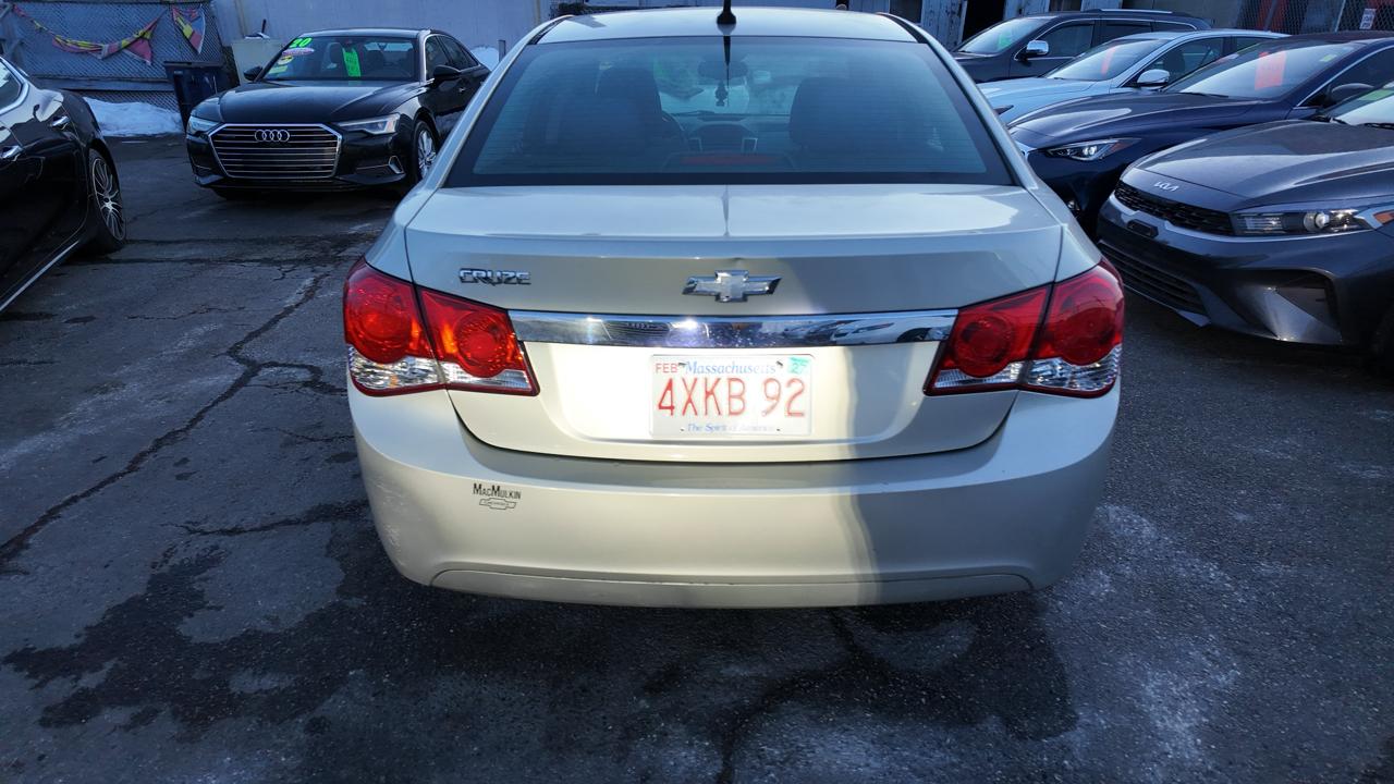 Chevrolet Cruze LS Auto 2014