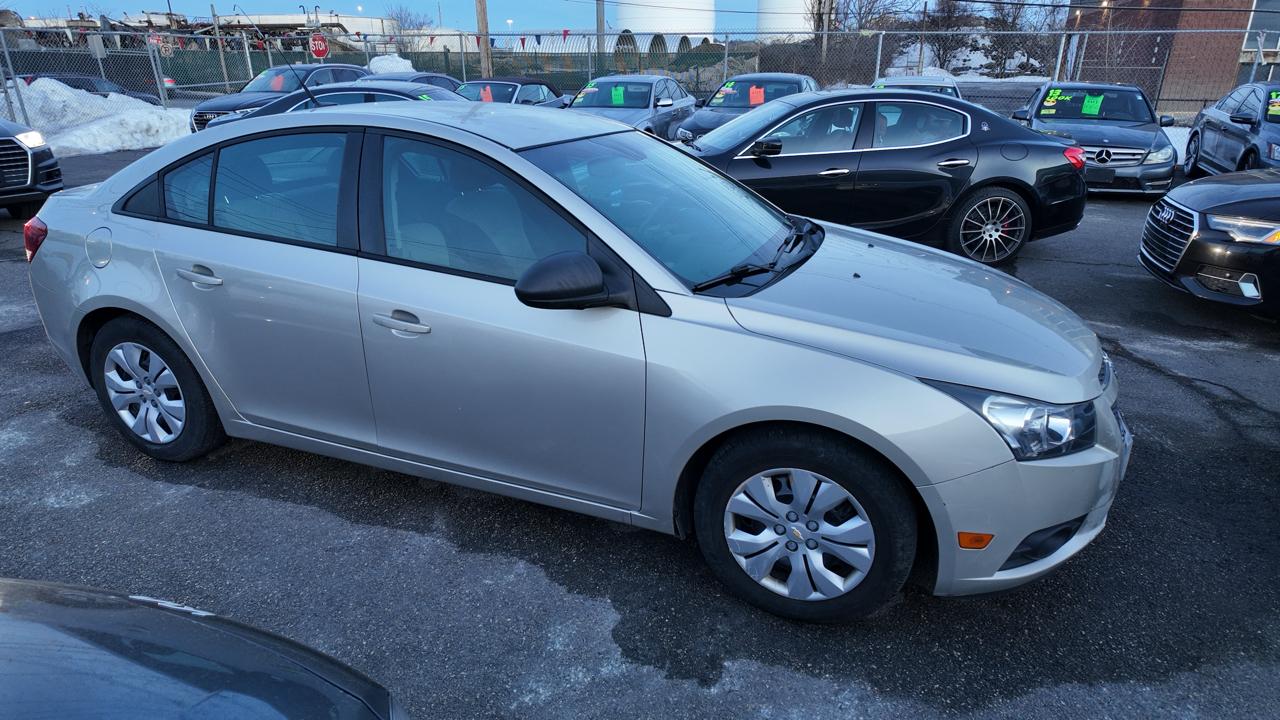 Chevrolet Cruze LS Auto 2014