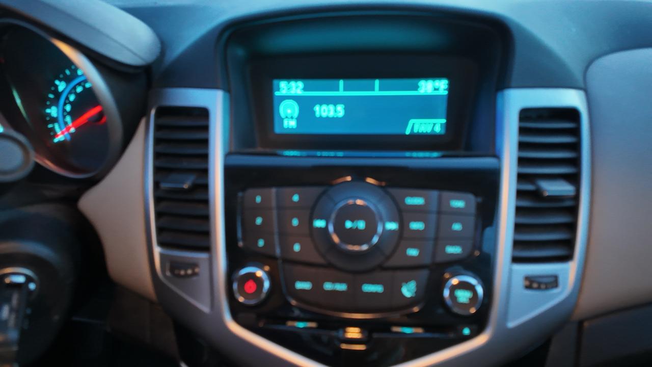 Chevrolet Cruze LS Auto 2014