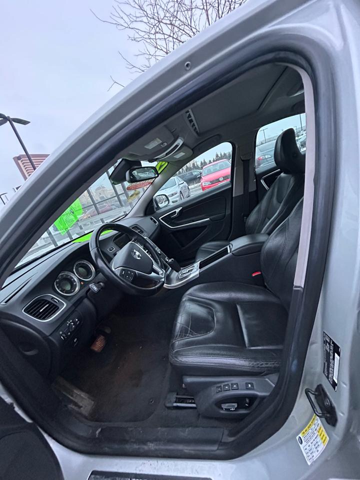 Volvo S60 T5 2012