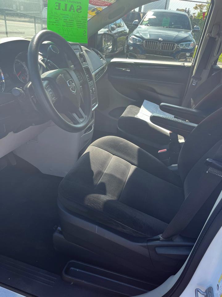 Dodge Grand Caravan SE 2014