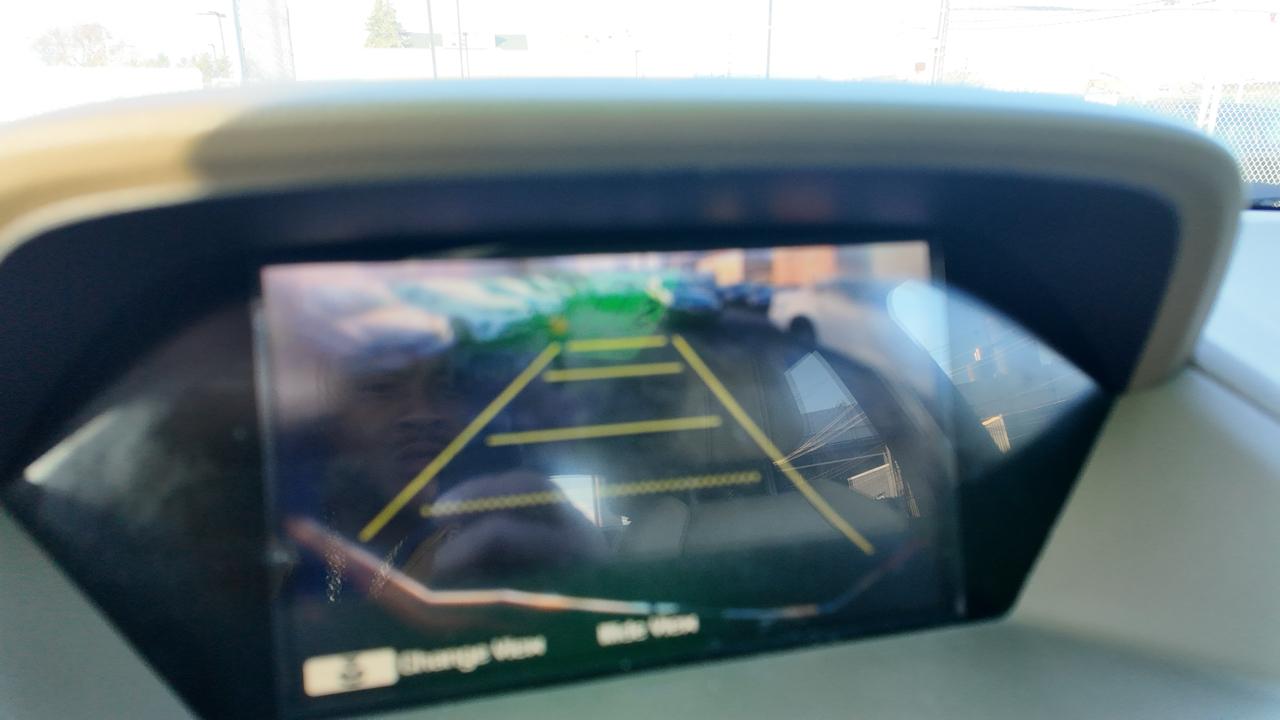 Acura MDX 6-Spd AT w/Tech Package 2012