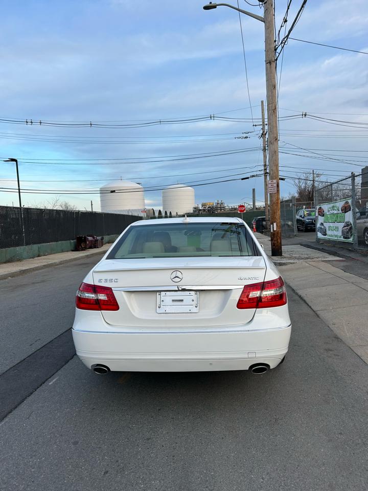 Mercedes-Benz E-Class E350 4MATIC Sedan 2013