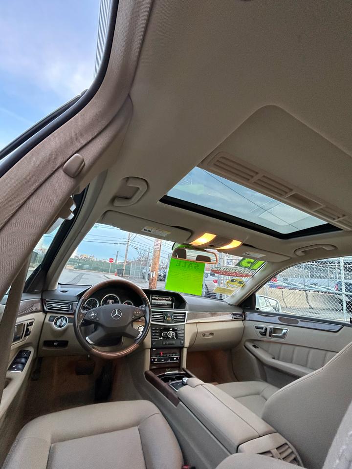 Mercedes-Benz E-Class E350 4MATIC Sedan 2013