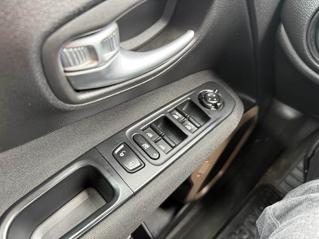 Jeep Renegade Latitude 4WD 2016