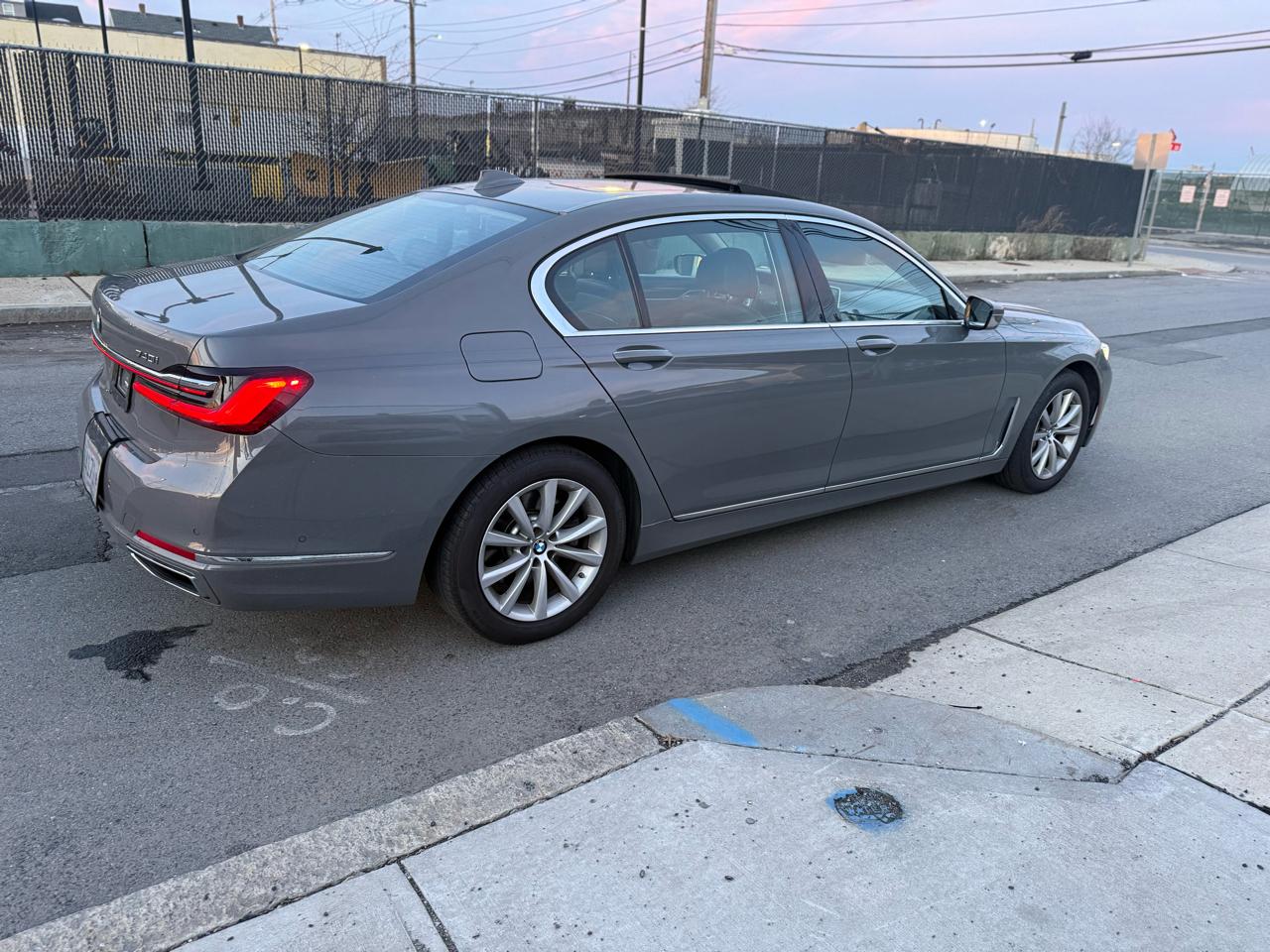 BMW 7-Series 740i xDrive 2022