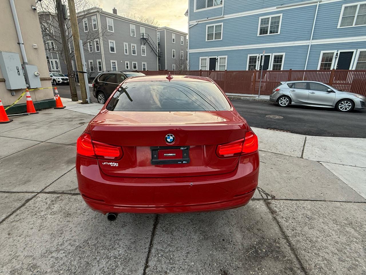 BMW 3-Series 320i Sedan 2016