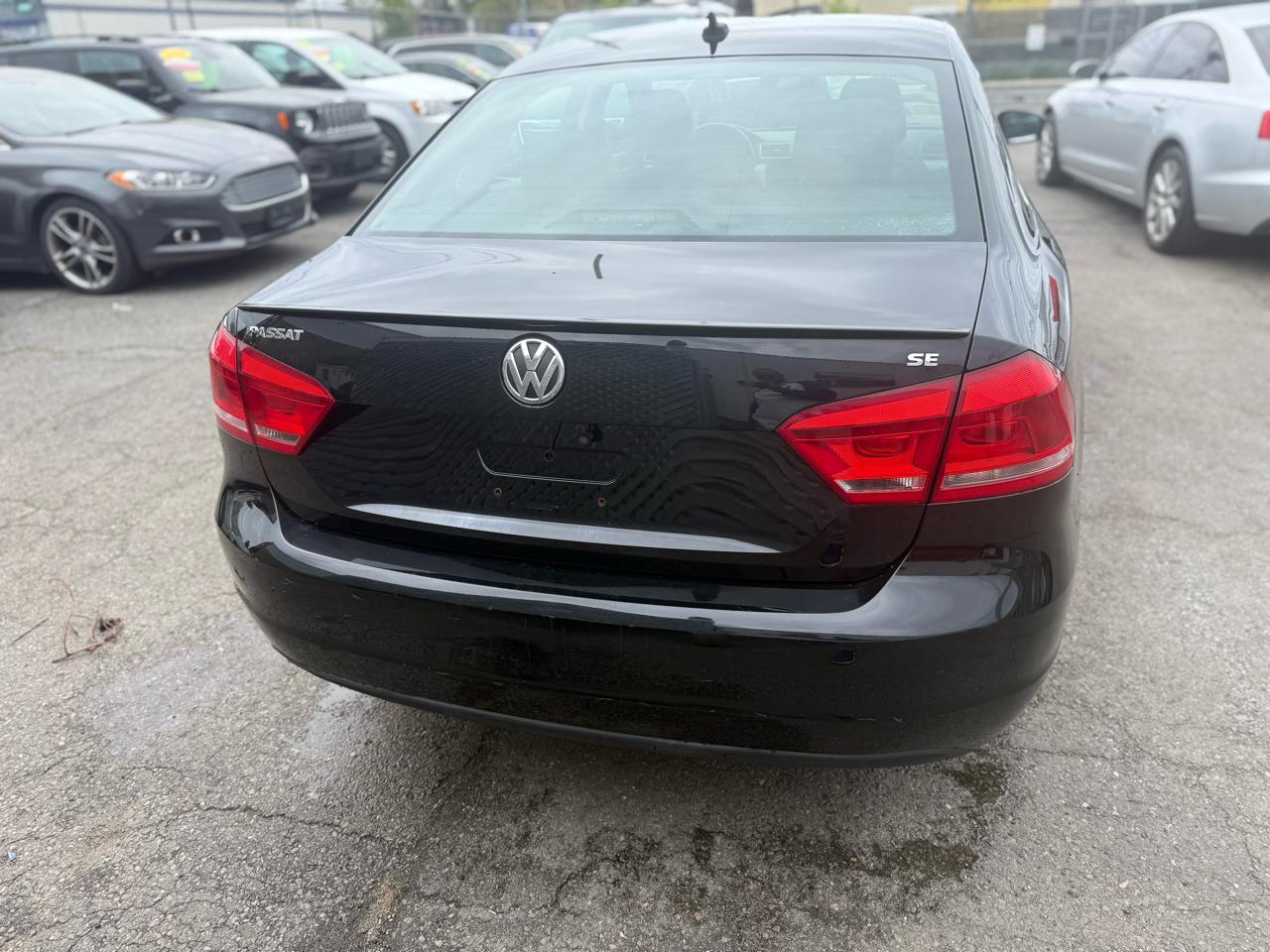 Volkswagen Passat 2.5L SE AT 2013