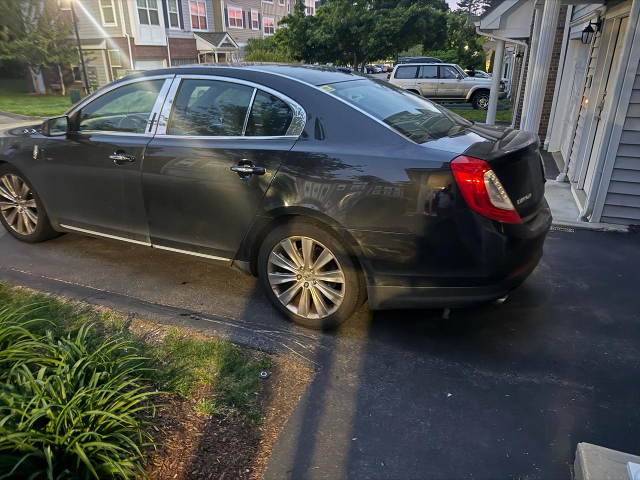 Lincoln MKS EcoBoost AWD 2013