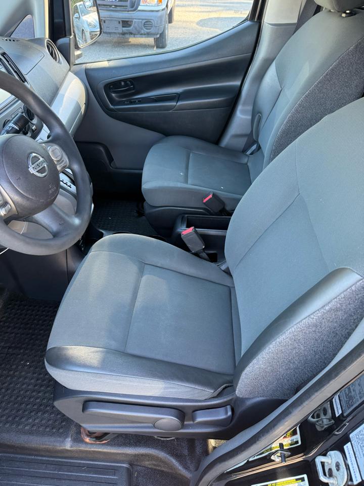 Nissan NV200 SV 2015