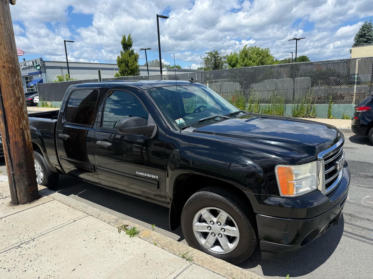 GMC Sierra 1500 SLE Crew Cab 4WD 2012