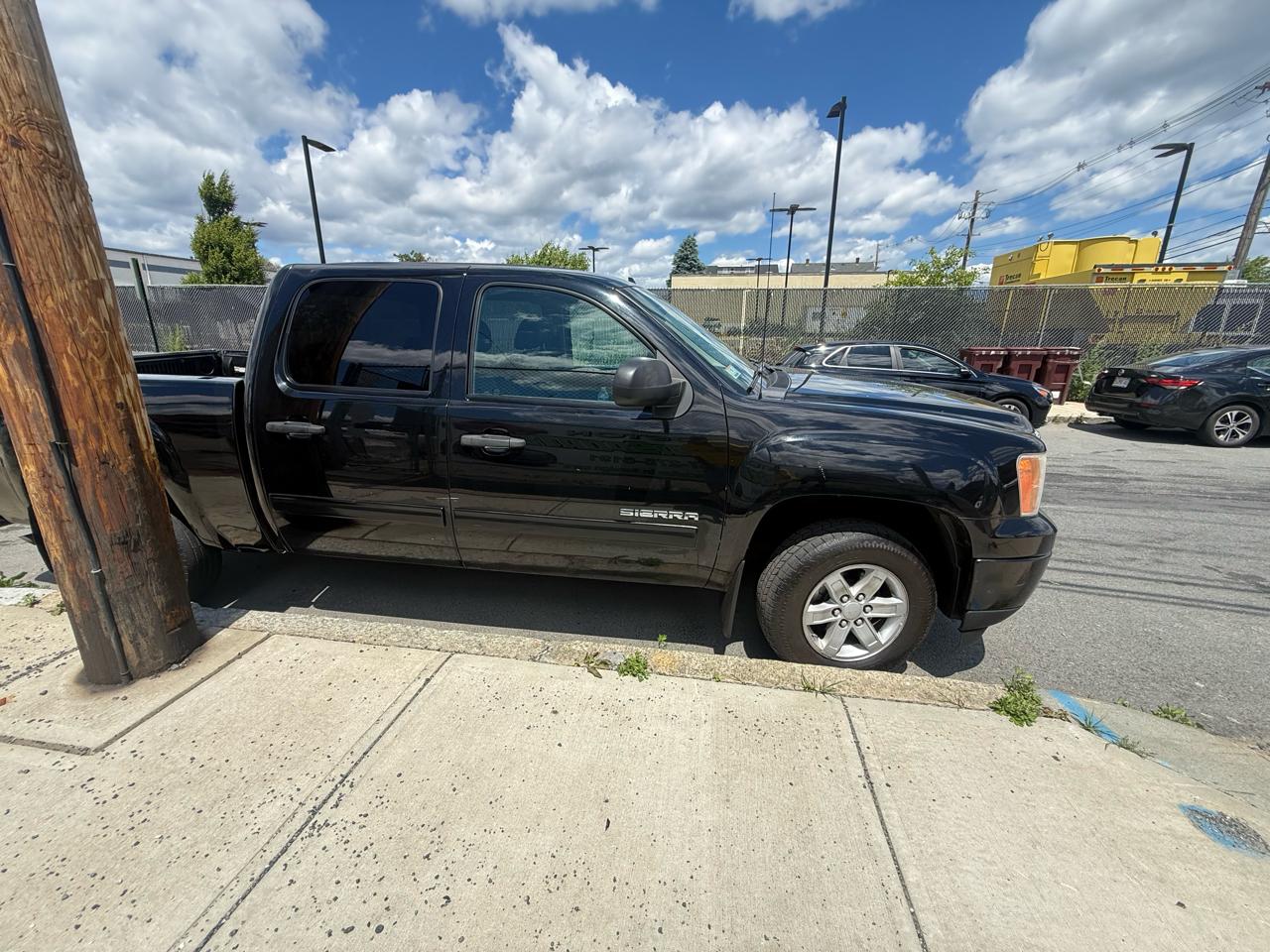 GMC Sierra 1500 SLE Crew Cab 4WD 2012