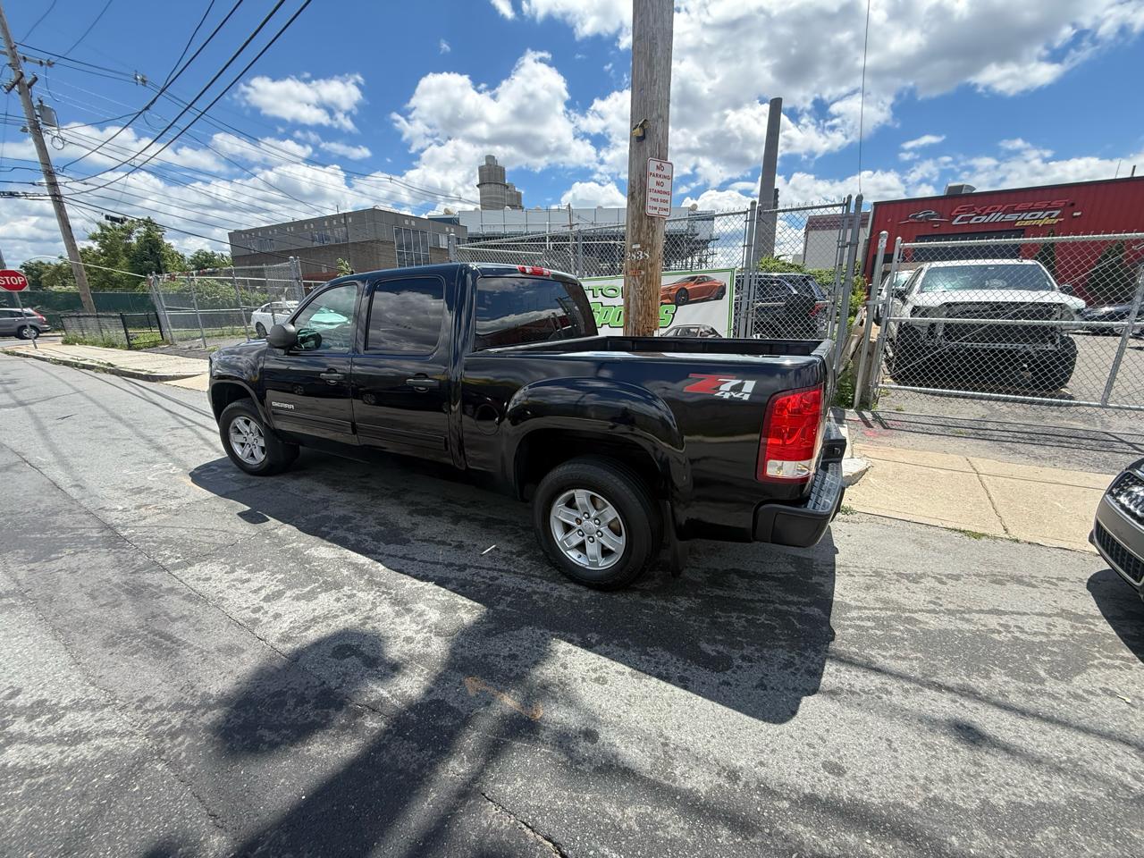 GMC Sierra 1500 SLE Crew Cab 4WD 2012