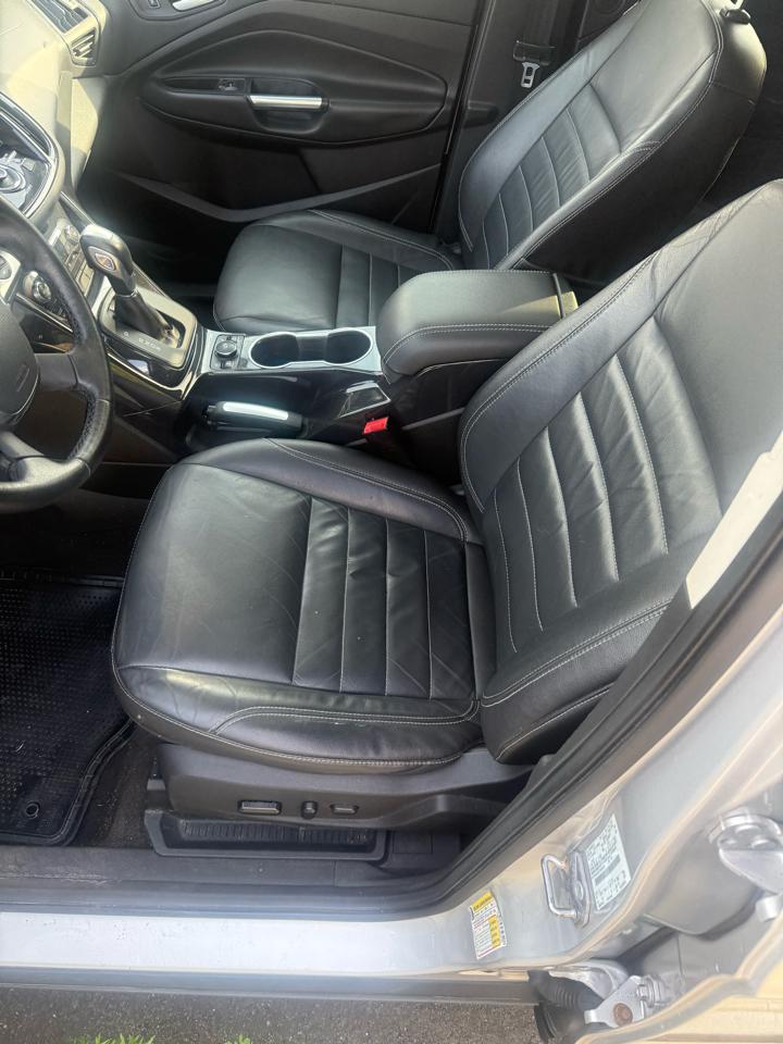 Ford Escape Titanium 4WD 2015