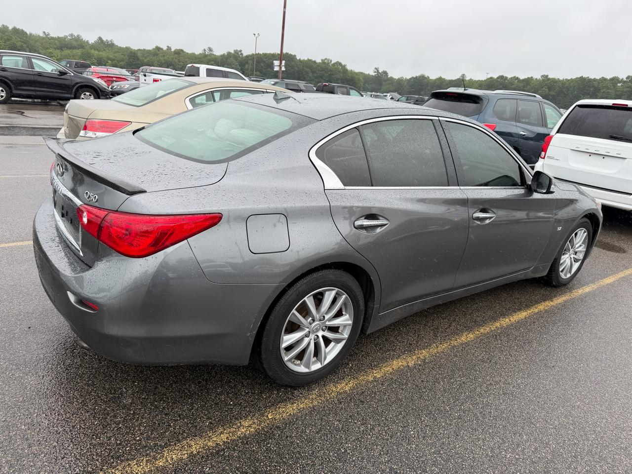 Infiniti Q50 Base AWD 2015