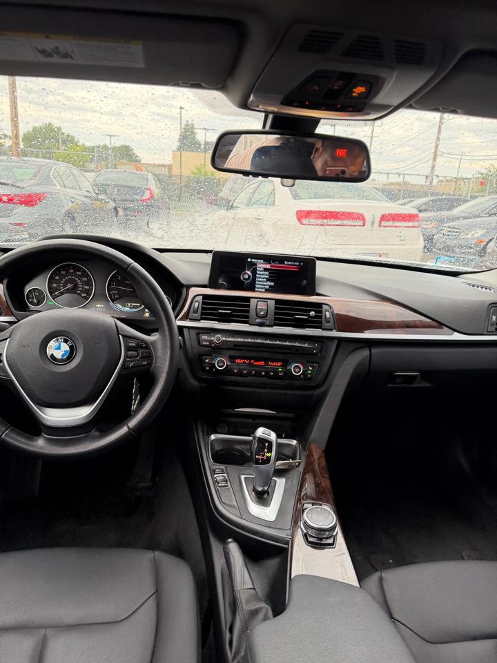 BMW 3-Series 328i xDrive Sedan 2015