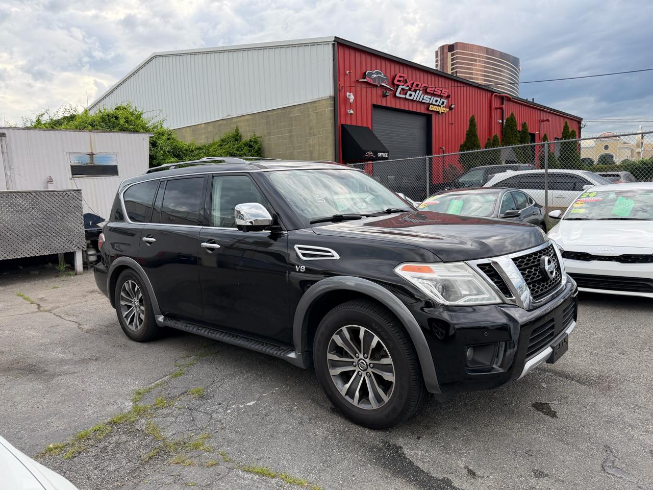 Nissan Armada Platinum AWD 2017