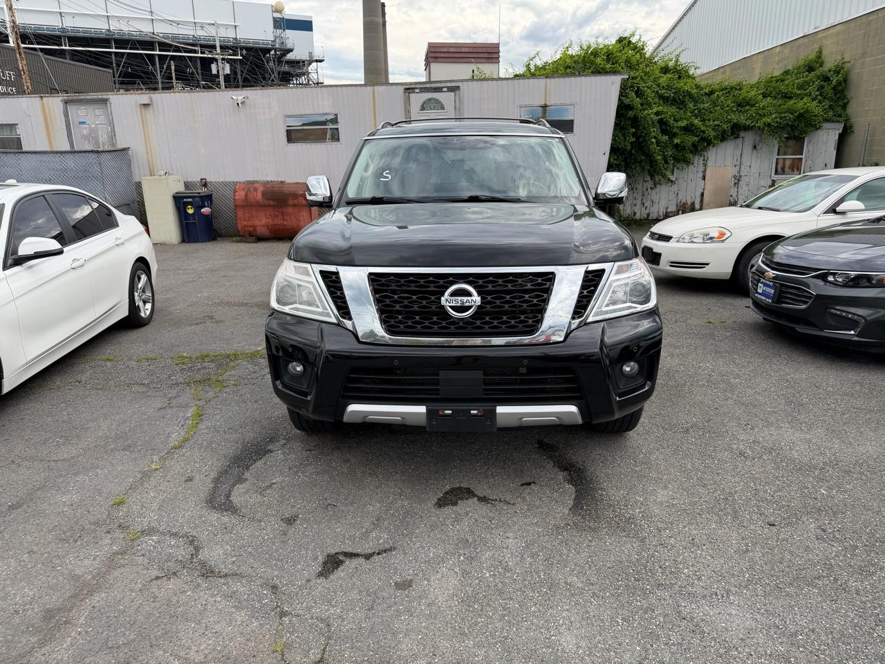 Nissan Armada Platinum AWD 2017