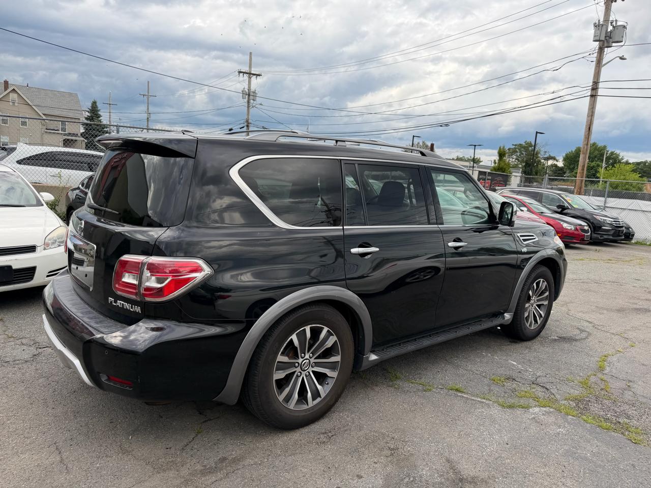 Nissan Armada Platinum AWD 2017