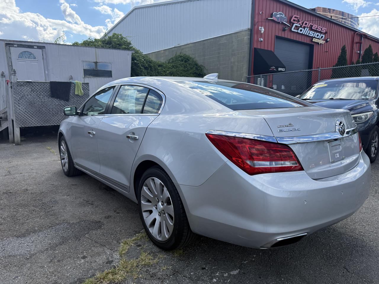 Buick LaCrosse Leather Package AWD 2016