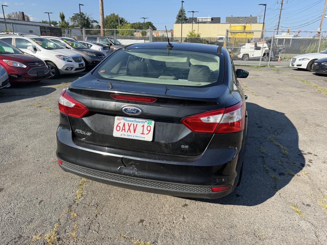 Ford Focus SE Sedan 2013