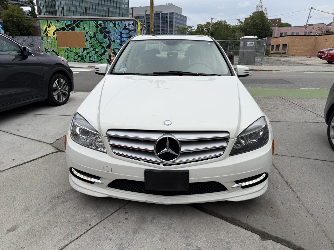 Mercedes-Benz C-Class C300 4MATIC Luxury Sedan 2011