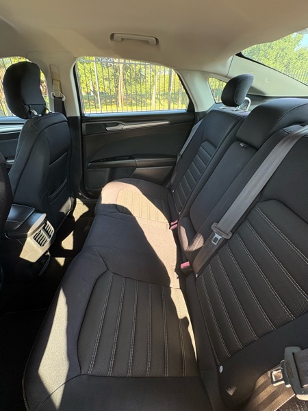 Ford Fusion SE 2013