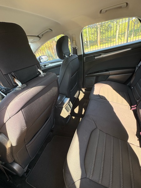 Ford Fusion SE 2013