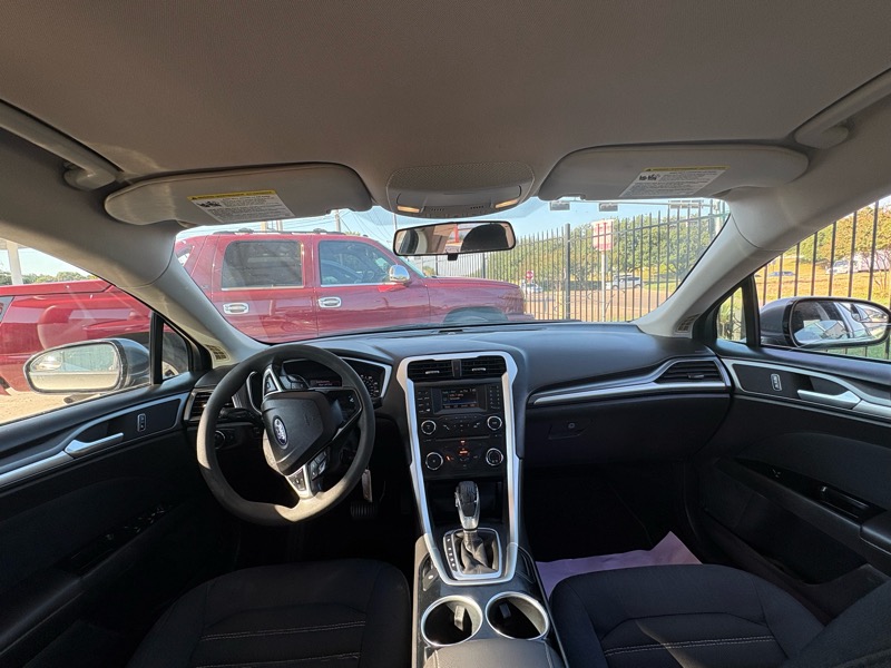 Ford Fusion SE 2013