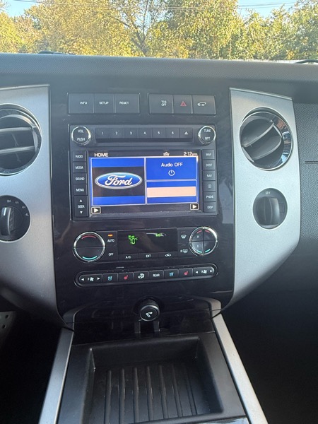 Ford Expedition EL Limited 4WD 2013