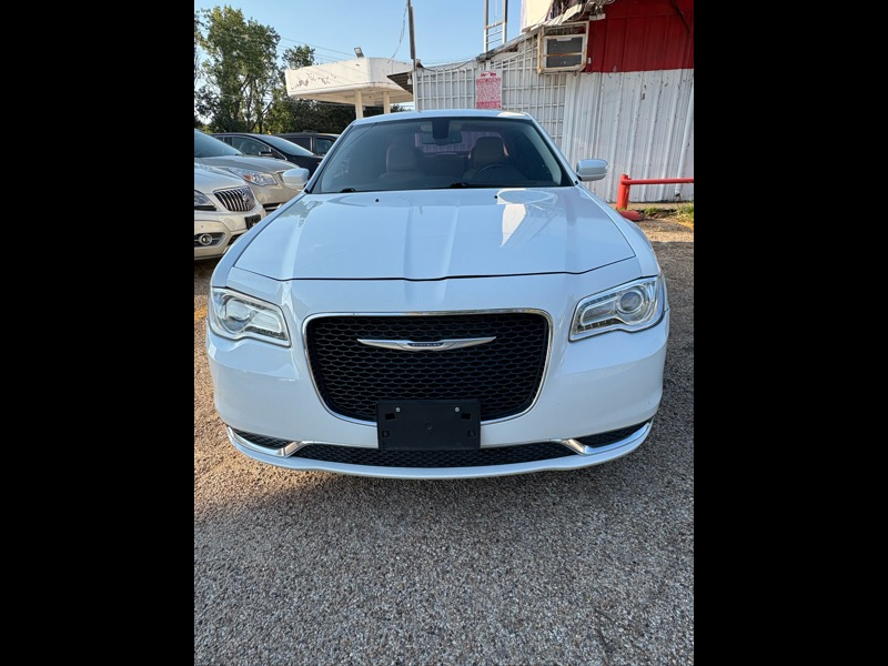 2017 Chrysler 300