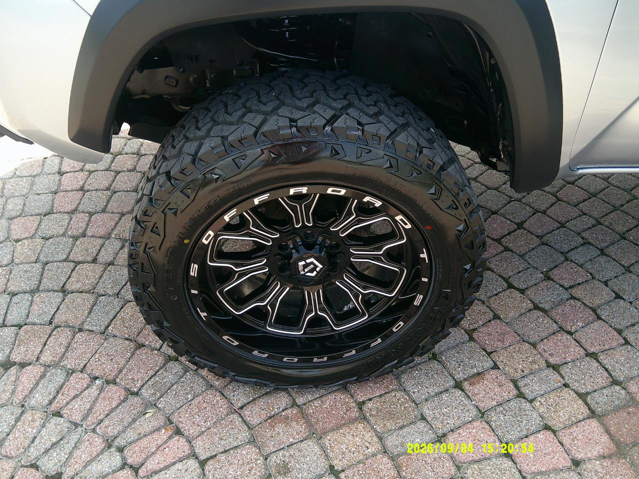 Toyota Tacoma 4WD TRD Off Road Double Cab 5' Bed V6 AT (Natl) 2022