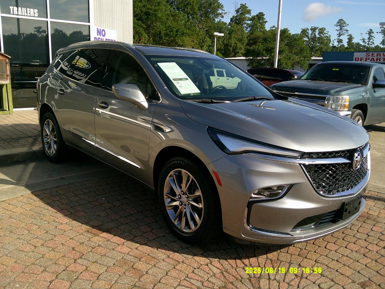 Buick Enclave FWD 4dr Avenir 2023